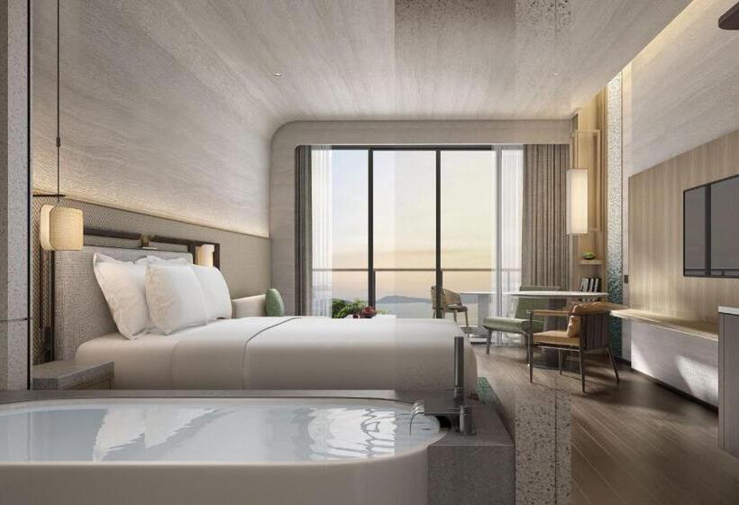 חדר דחוקס עם מיטת קינג, Zhuhai Dong Ao Island Marriott Resort And Spa