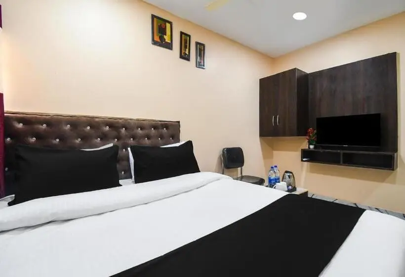 トリプルクラシックルーム, Oyo Hotel Silver Star