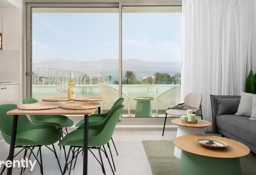 استودیوی استاندارد با چشم‌انداز دریا, Sea Side Daisy Apartment   By Rently
