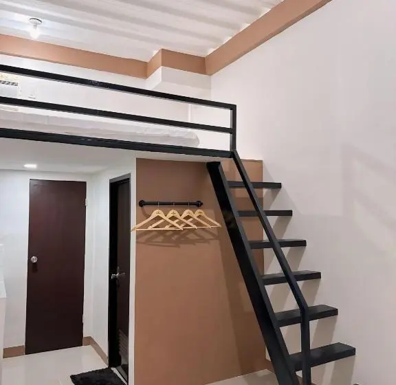 スタンダードスタジオ, Two Seasons Apartelle Koronadal