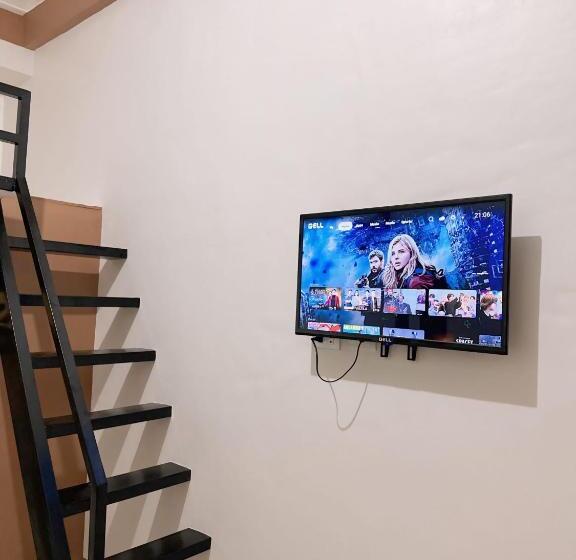 スタンダードスタジオ, Two Seasons Apartelle Koronadal