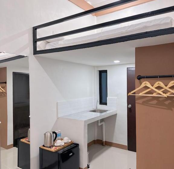Студия Стандарт, Two Seasons Apartelle Koronadal