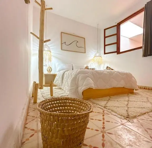 ４ベッドルームハウス, Ecobay Hostel