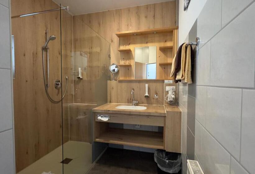 Четырехместный Номер Стандарт, Bier Und Wohlfühlhotel Gut Riedelsbach