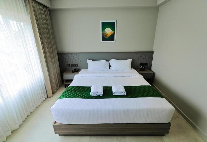 디럭스 룸, Mount Land