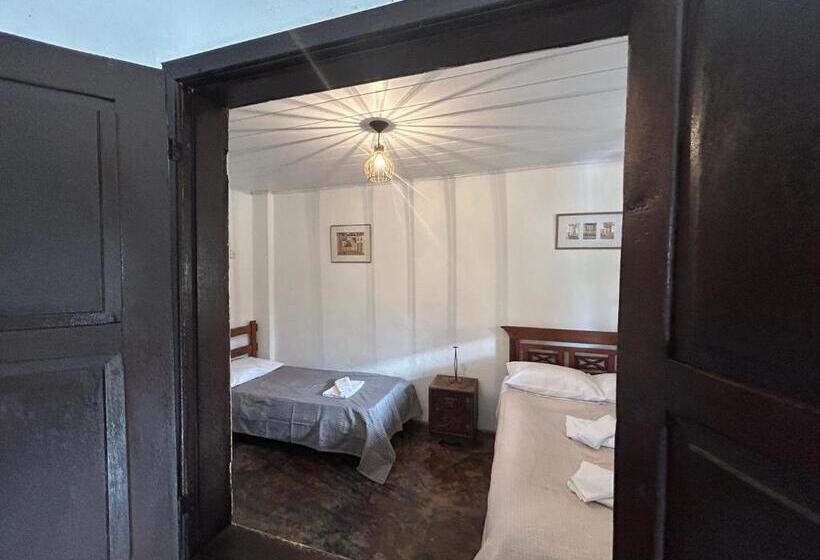 Standard Kolmen Hengen Huone, Casa Country Tiradentes
