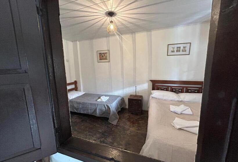 Standard Kolmen Hengen Huone, Casa Country Tiradentes
