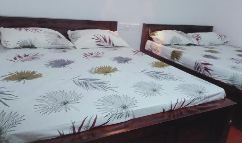 اتاق استاندارد, Dewdula Holiday Resort