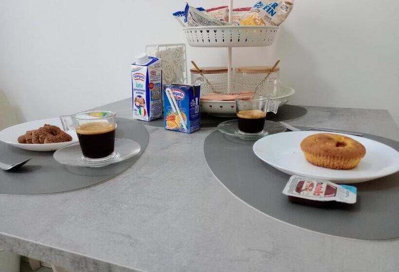 اتاق استاندارد با چشم‌انداز شهر, La Piazza