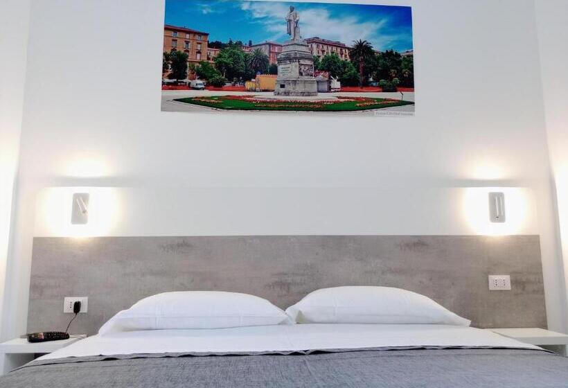 اتاق استاندارد با چشم‌انداز شهر, La Piazza