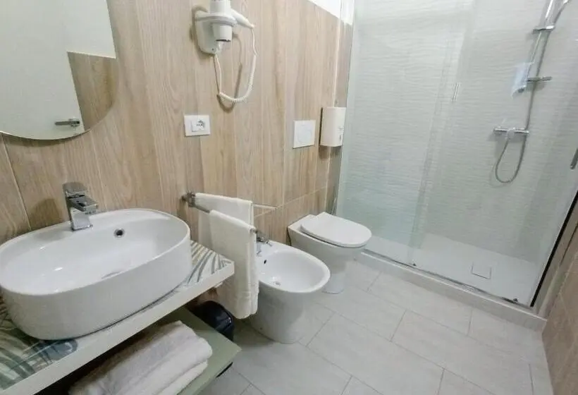 Standard room with outdoor bath, La Piazza