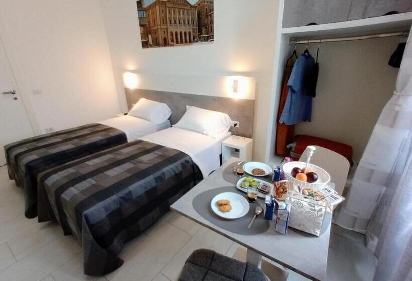 Standard room with outdoor bath, La Piazza