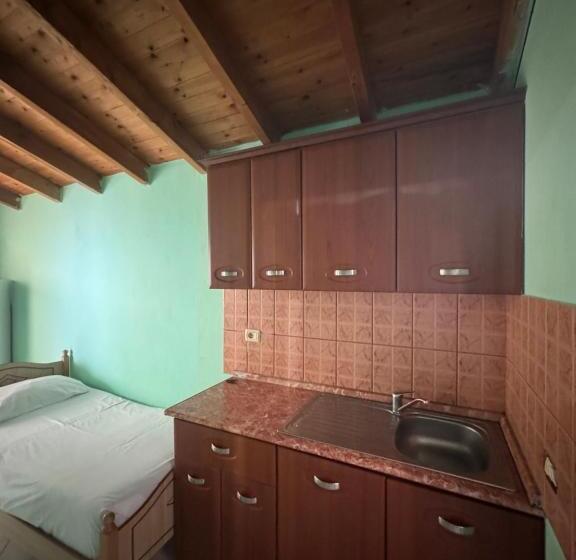 バルコニー付きデラックスルーム, Shengjin Villa Kastrati Ergen