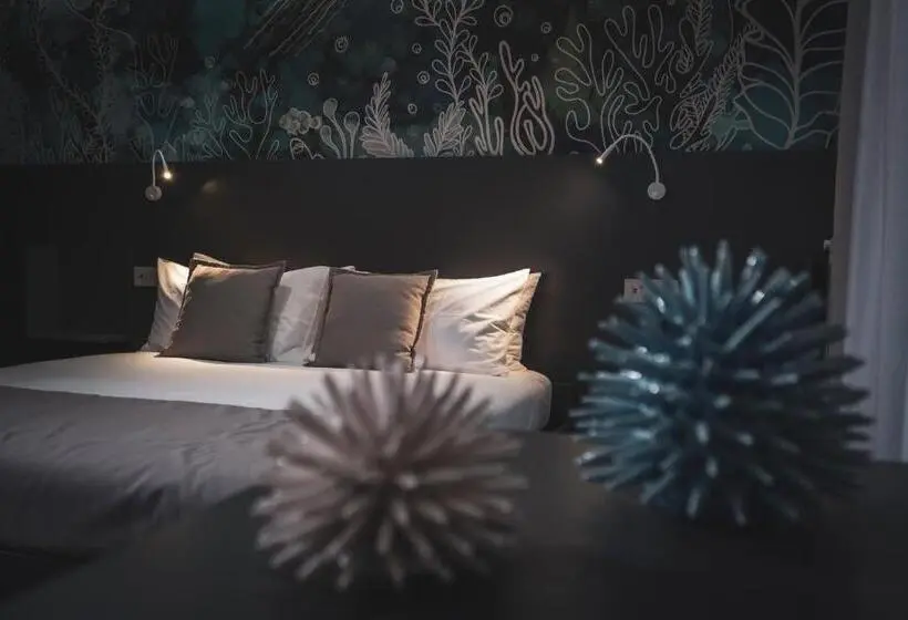 Standard Neljän Hengen Huone, Testani Guest House Special