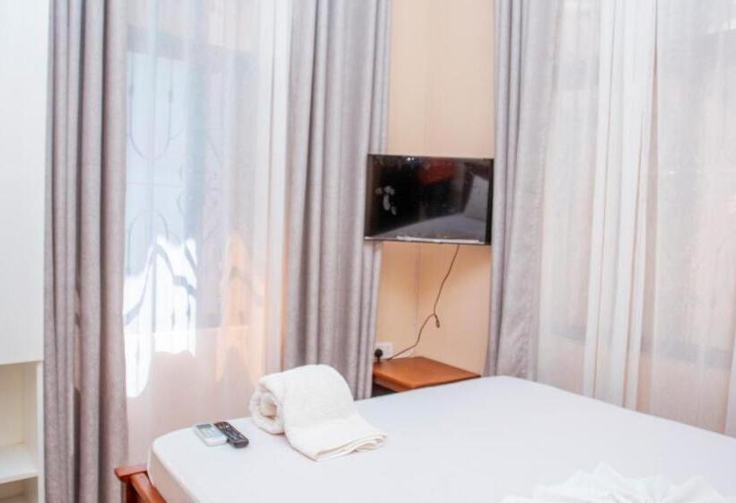 חדר בסיסי, Plavender Apartment