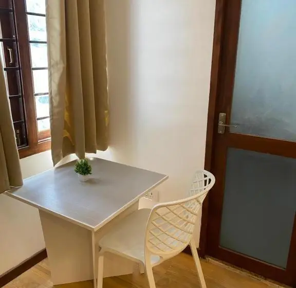 エクゼクティブスイート, Sri Vari̇ Studio Apartments