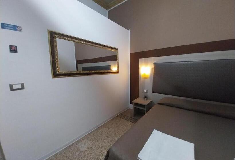 豪华三人间, Amaramas B&b Historic Center