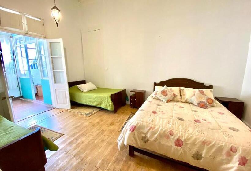 スタンダードトリプルルーム, Dolegant