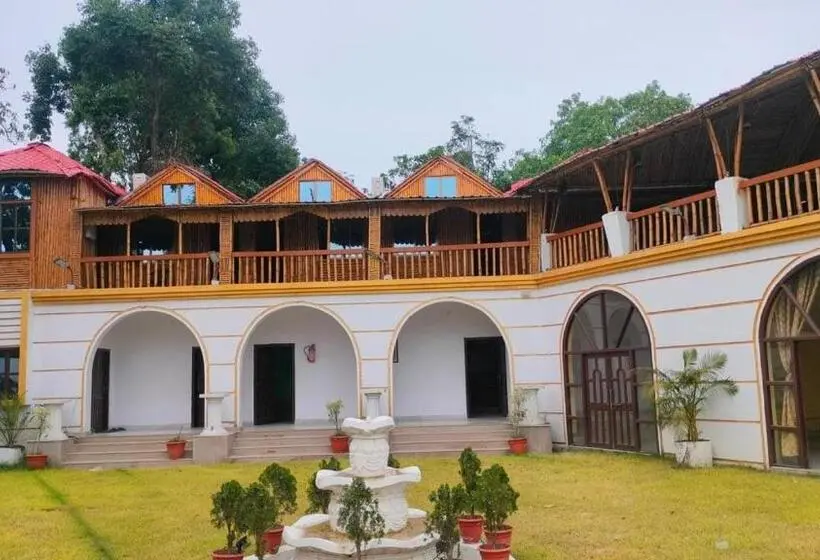 ファミリールーム, La Pahi Palace  Banquet And Resort