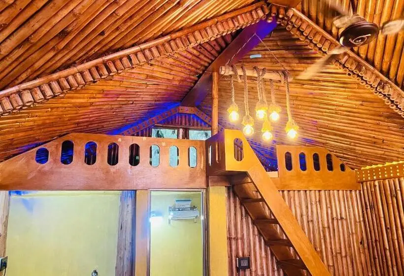 ファミリールーム, La Pahi Palace  Banquet And Resort