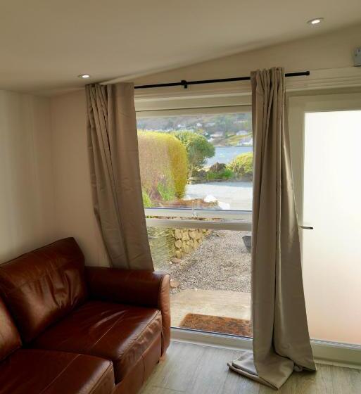 اتاق لوکس با چشمانداز دریا, Achnamara