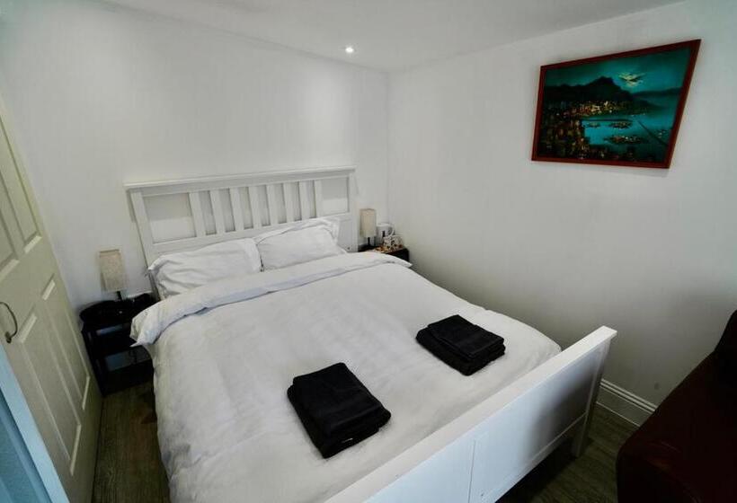 اتاق لوکس با چشمانداز دریا, Achnamara