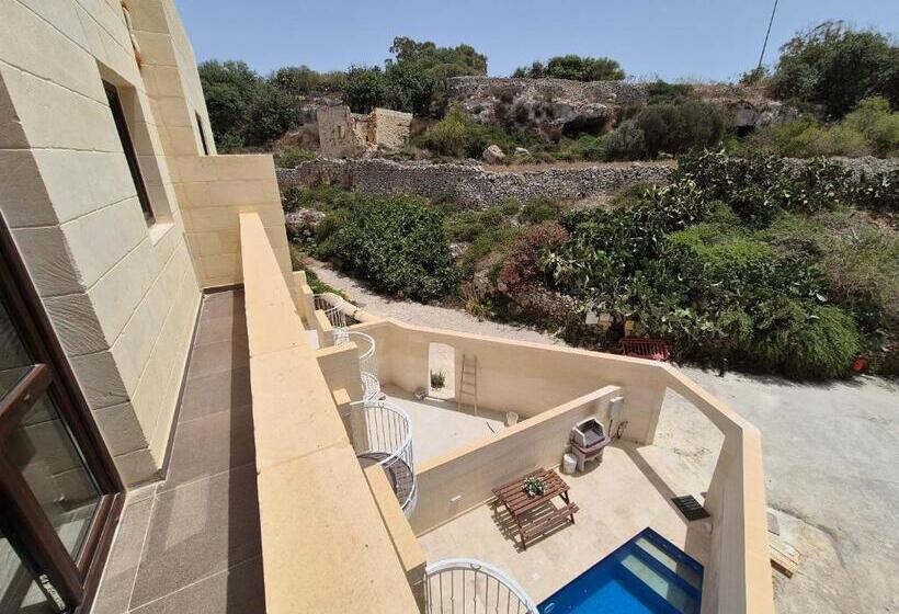 اتاق استاندارد با چشم‌انداز استخر, Hacienda Farmhouse By The Nest