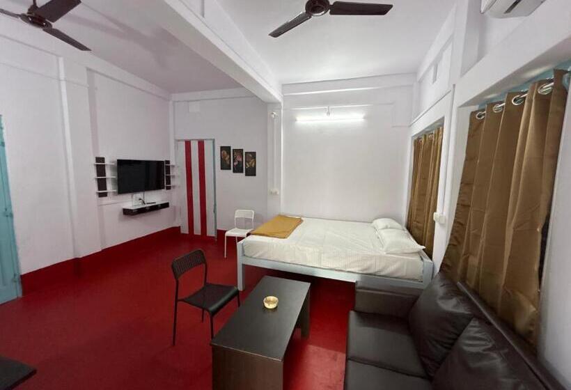 デラックスルーム, Raj Andar Guest House