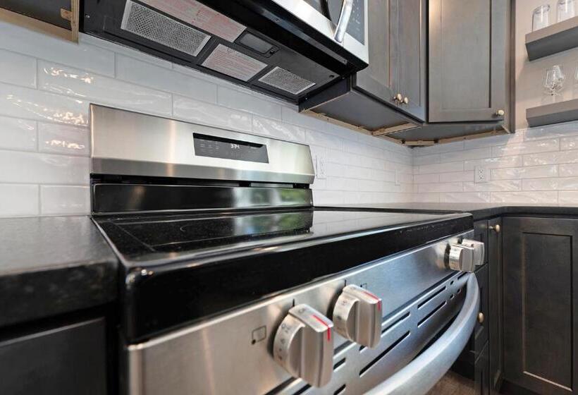 Апартаменты Deluxe 2 Спальни, The Birches