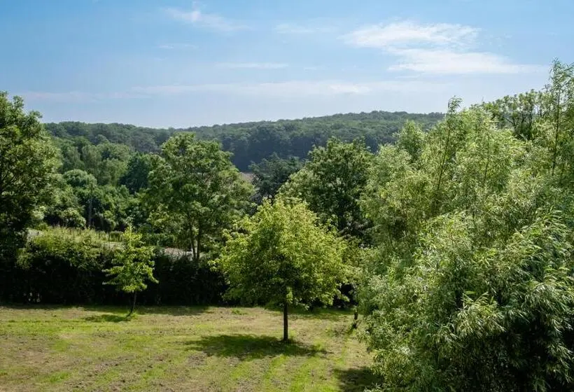 Standard Tent, Hierberg