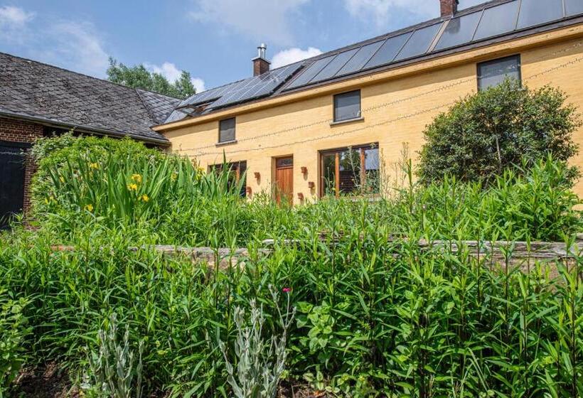 Standard Tent, Hierberg