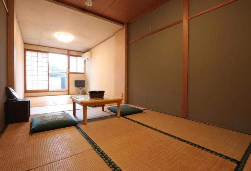 StandaardKamer, 料理旅館ゆり野