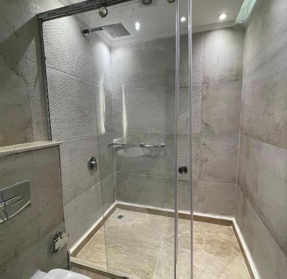 اتاق لوکس, Comfort Inn Sphinx View