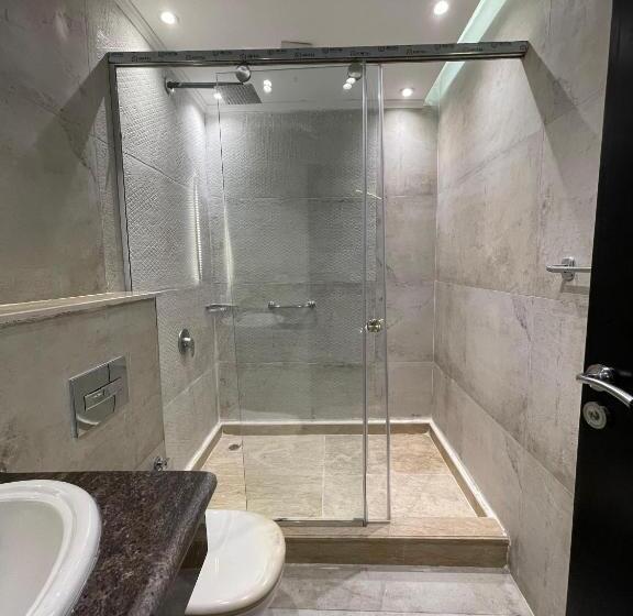 اتاق لوکس, Comfort Inn Sphinx View