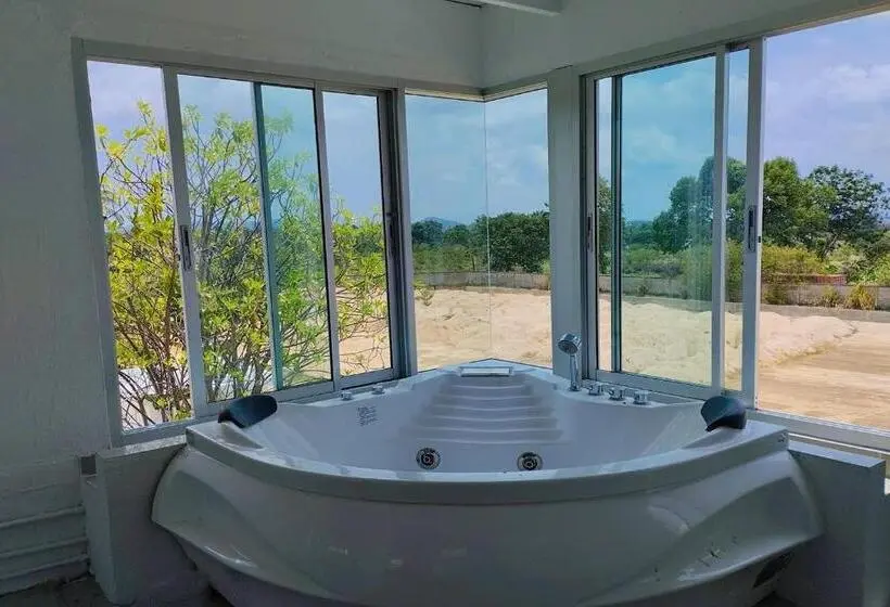 デラックスルーム, Khao Chi Chan Resort