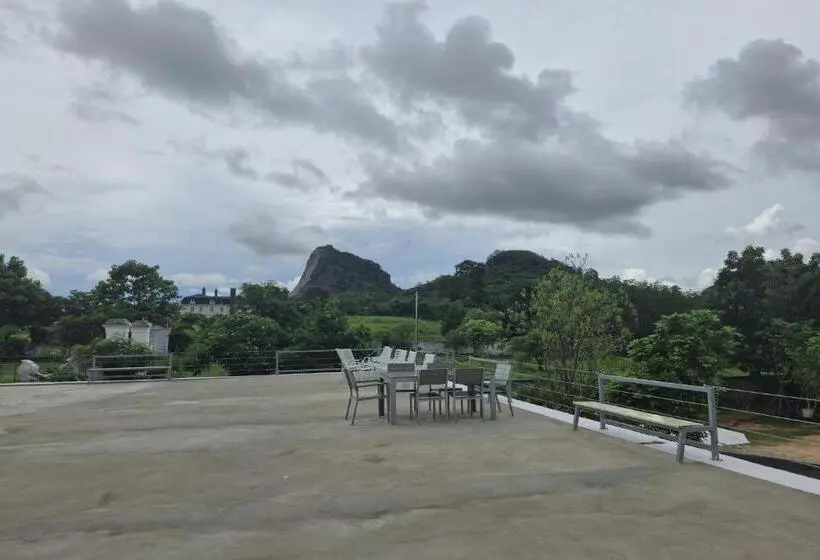 ファミリーステューディオ, Khao Chi Chan Resort