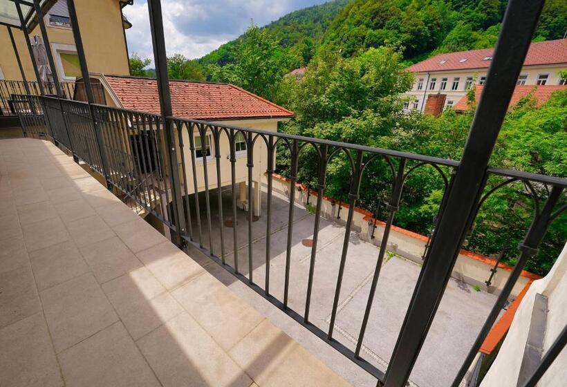 اتاق استاندارد چهار تخته, Vila Sofia