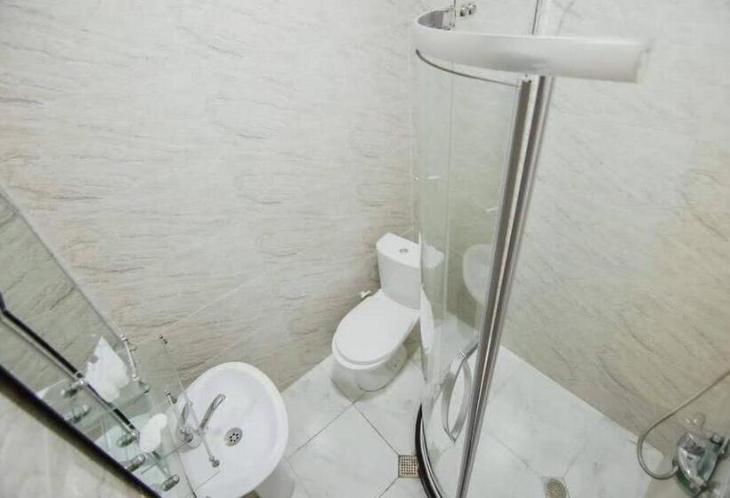 اتاق کلاسیک سه تخته, Mimino Hotel Batumi