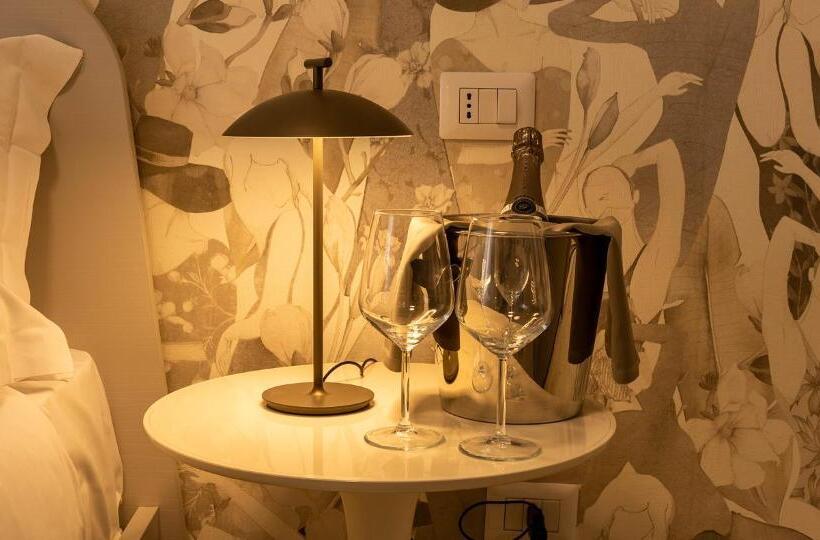 四人标准间, Firrao Rooms Matera