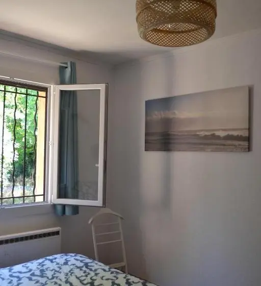 １ベッドルームハウス, Maison Rénovée Avec Terrasse Privative Et Jardin Au Centre De Gemenos