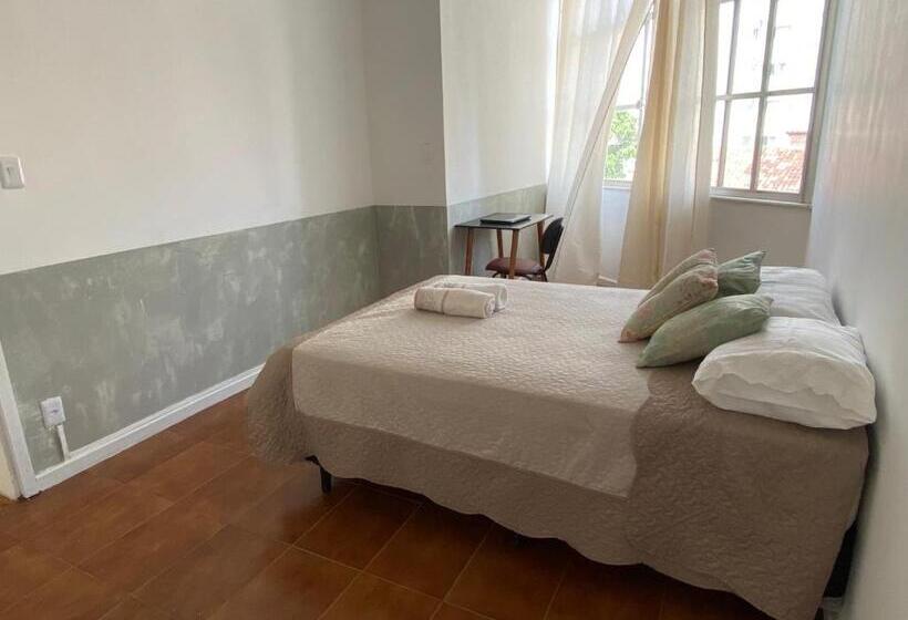 חדר סטנדרט, Quarto Em Casa Ampla