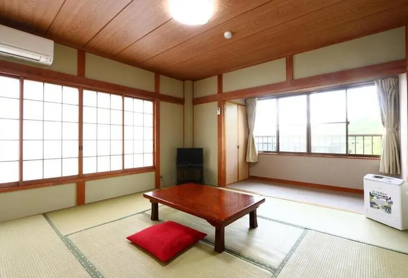 Standard Kolmen Hengen Huone, 山中湖ハイツ