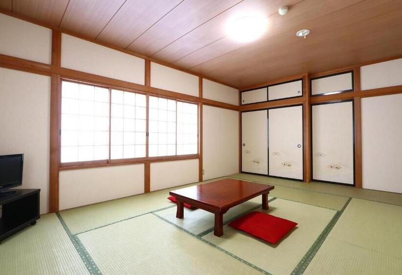 ファミリールーム, 山中湖ハイツ
