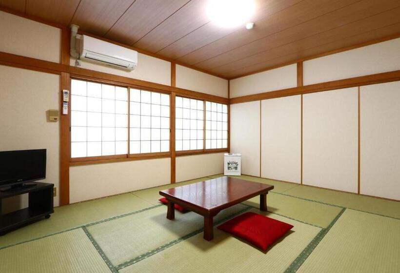 ファミリールーム, 山中湖ハイツ