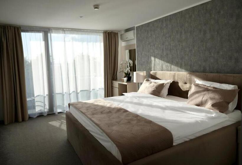 Standard Szoba King Size Bed, Oba Luxury Boutique