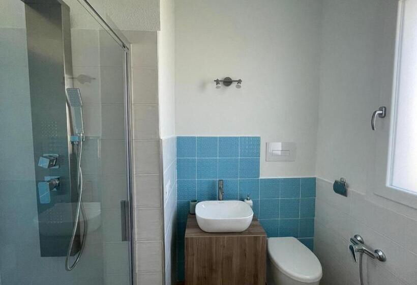 Standard Værelse, Luscofusco