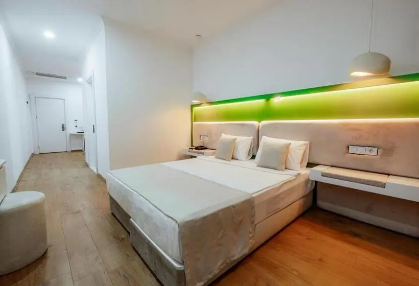 デラックスルーム, Regenesis Hotel & Spa