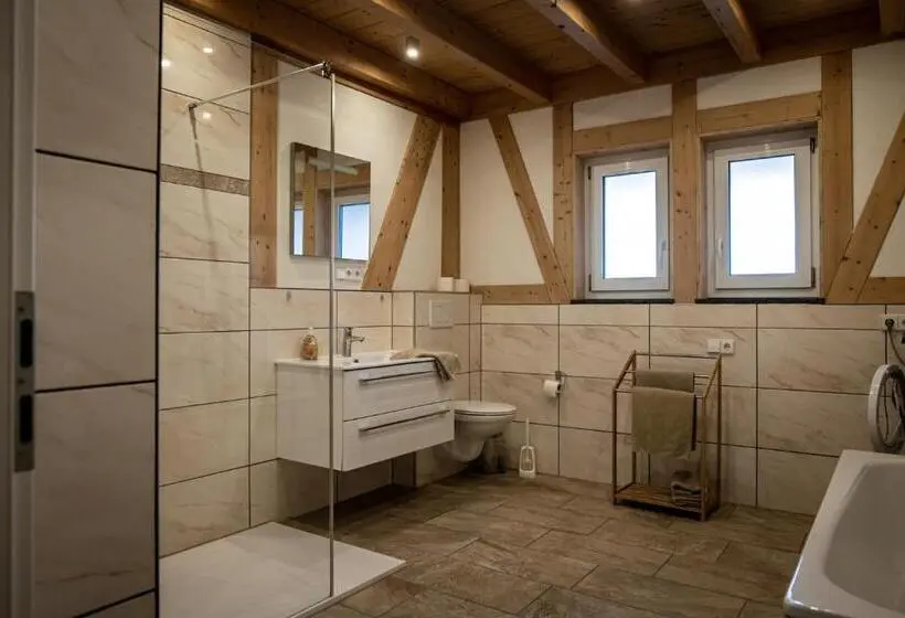 Apartamento 1 Dormitório com Vistas, Lamm Eigeltingen