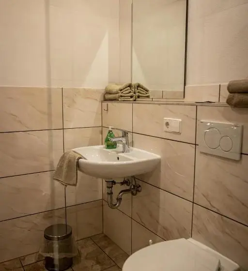 Apartamento 1 Dormitório com Sacada, Lamm Eigeltingen