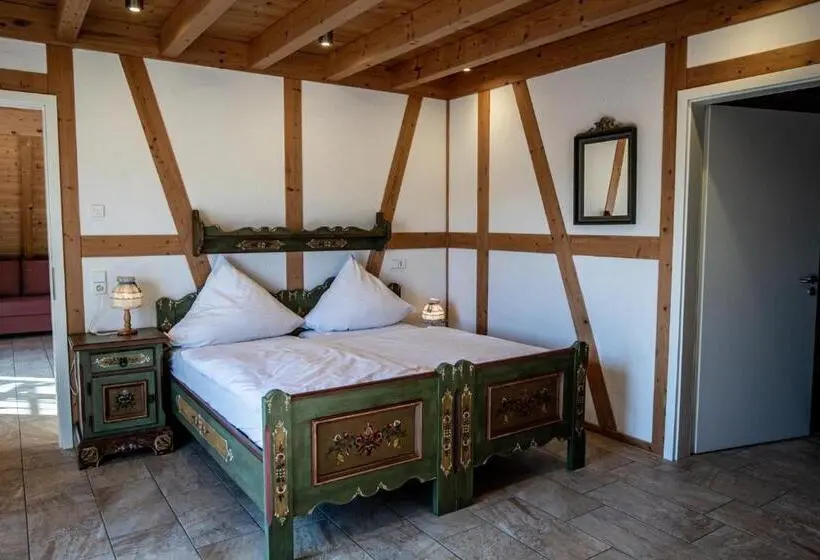 Apartamento 1 Dormitório com Sacada, Lamm Eigeltingen